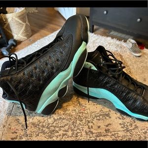 Jordan 13 Retro Black Island Green